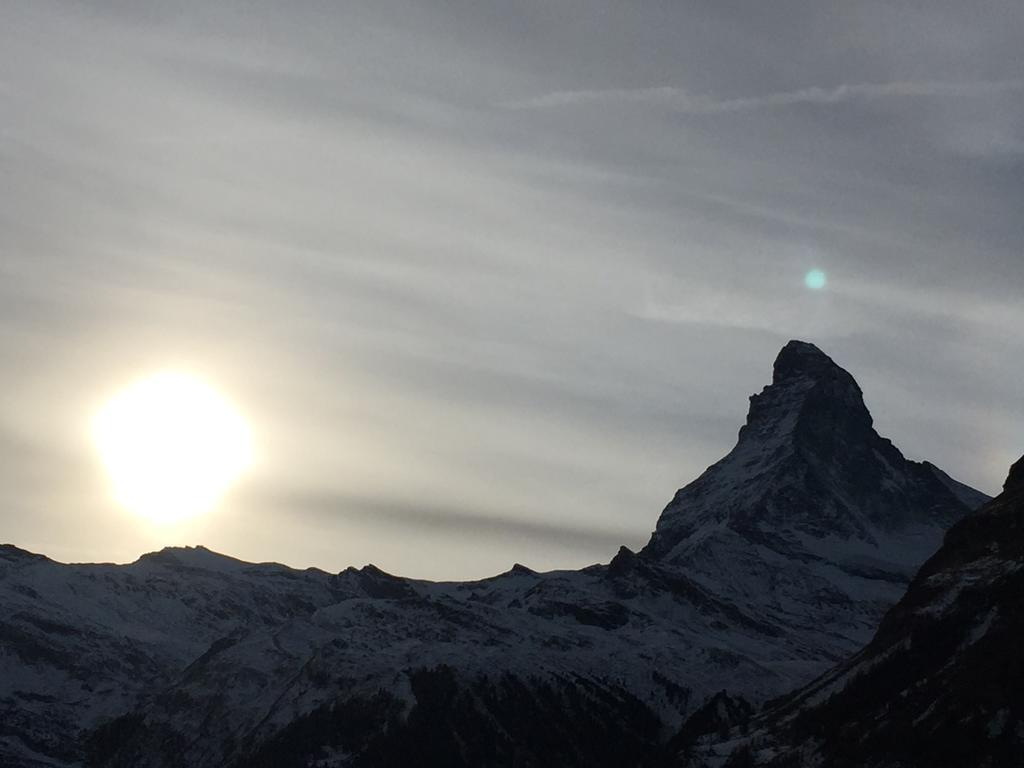 Studio Castor Zermatt Apartamento Exterior foto